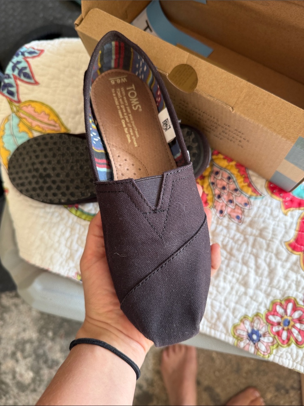 Toms Men's Classic Canvas Slip-On Shoes in Black